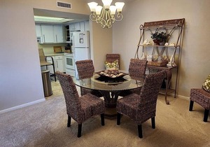 This penthouse vacation rental condo boasts 1400 sq. feet of living area and.