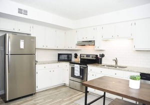 Townhomes Near the Bay - #7