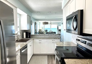 TP 405: Sea la Vie - Exceptional Corner Condo With Unforgettable Views!