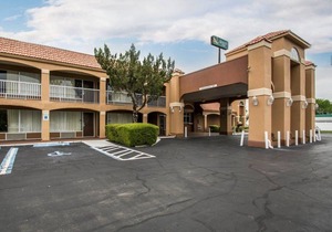 Travelodge by Wyndham Alachua