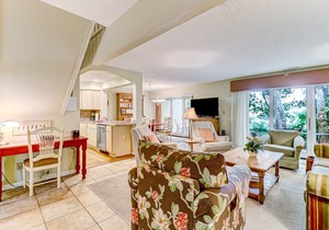 Two-Floor Beachwood Villa in Gated Amelia Island Resort!