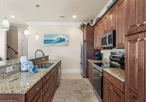 Two Golf Carts ~ Near Golf Course ~ Community Pool