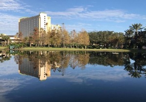Ultimate Getaway! 2 Serene Units, Near The Wizarding World of Harry Potter, Restaurant