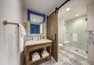 Universal's Loews Sapphire Falls Resort