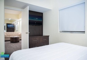 Unwind and Soak up the Sun in Miami Beach! Ultimate Getaway Starts Here