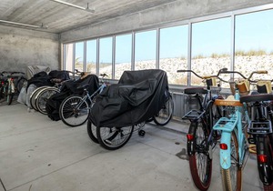 Updated 3rd floor condo w/beach access and complementary BEACH SERVICE