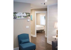 Updated Cottage in Renovated Private Community.