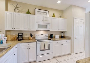 Upgraded Greenlinks Golf Villas Condo | All-New Appliances | Luxe Pool & Spa