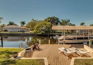 VILLA BAYSHORE