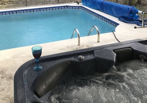 VILLA THERESA -3BR2B Heated pool spa home