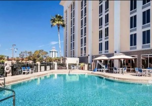 Volcano Bay / Large 2 Queen Beds Hotel + Parking #7