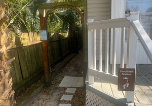 Walk to Palafox Restaurants, Markets and Events!