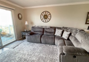 Water-View Haven - Shared Pool, Central AC, Washer & Dryer, High-Speed WiFi