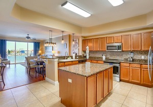 Waterfront & Family Friendly, Gourmet Kitchen, Huge Balcony, Pool, FREE Activities! ~ 304 Bay Harbor
