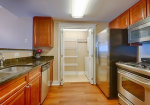 Waterscape A604 ~ Dual Master BRs ~ Must See View!