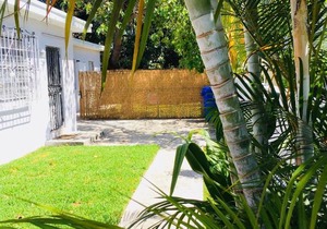 West Wynwood Guest House