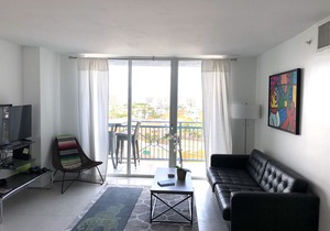 Yacht Club: Fully-Renovated Ocean-Facing Unit w/Tennis/Pool/Gym/Jacuzzi