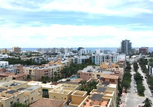 Yacht Club: Fully-Renovated Ocean-Facing Unit/Tennis/Pool/Gym/Jacuzzi