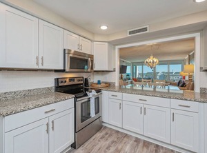 Shoreline | Holiday Isle