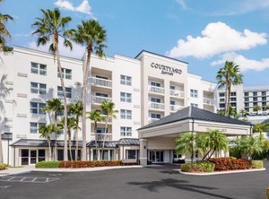 Courtyard | Aventura