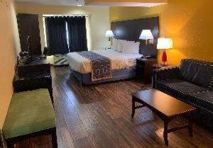 Days Inn | Pinecrest West Park