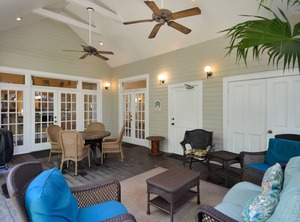 Livin | Bahama Village