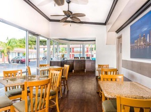 Econo Lodge Inn | Florida City