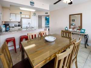 Emerald Twrs West | Fort Walton Beach