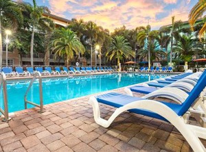 Mizner Place At Weston Town Offers Variety Of Comforts | Weston