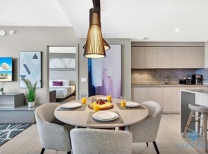 Dollar Enjoy | Hollywood South Central Beach
