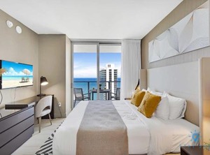 Dollar Enjoy | Hollywood South Central Beach