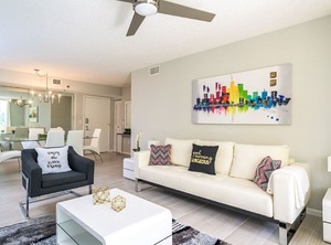 Hollywood | Aventura