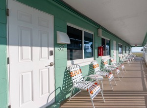 Tropic Terrace Beachfront Rental | Treasure Island