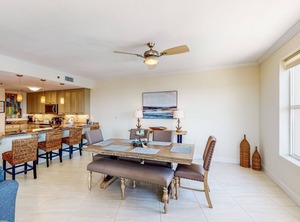 Palm Court Yacht Club | Fort Walton Beach