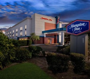 Hampton Inn 