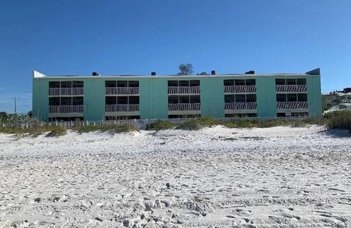 Bradenton Beach House | 102 m² House ∙ 2 bedrooms ∙ 4 guests