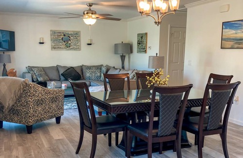 East End House | 106 m² House ∙ 2 bedrooms ∙ 6 guests