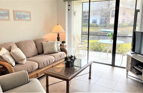 South Bradenton Condo | 107 m² Condo ∙ 2 bedrooms ∙ 4 guests