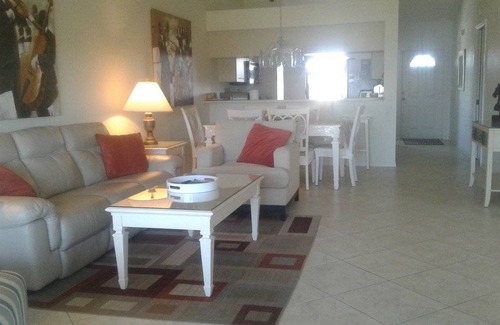 Iona Condo | 108 m² Condo ∙ 2 bedrooms ∙ 5 guests