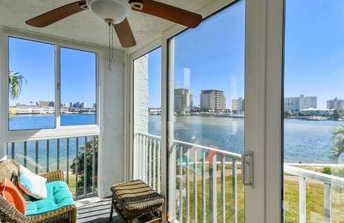 Holiday Isle Condo | 109 m² Condo ∙ 2 bedrooms ∙ 6 guests