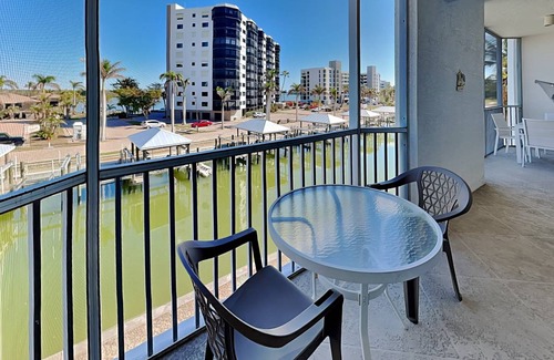 South Island Condo | 112 m² Condo ∙ 2 bedrooms ∙ 6 guests