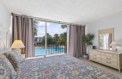 Ormond Beach Condo | 116 m² Condo ∙ 2 bedrooms ∙ 6 guests