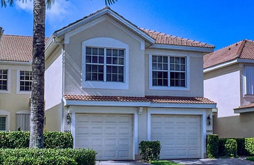 Majestic Palms House | 116 m² House ∙ 3 bedrooms ∙ 8 guests