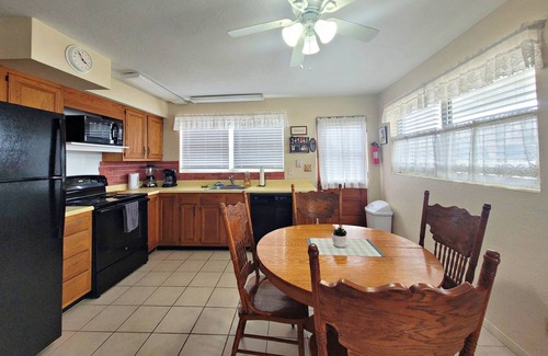 Van Valzah House | 120 m² House ∙ 3 bedrooms ∙ 6 guests