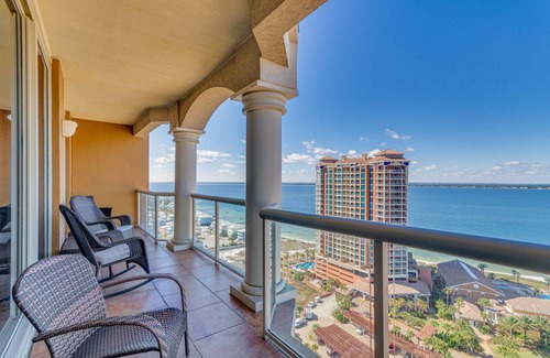 Pensacola Beach Apartment | 124 m² Apartment ∙ 2 bedrooms ∙ 6 guests