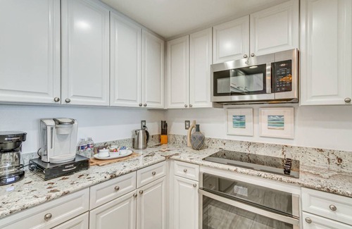 Pensacola Beach Apartment | 124 m² Apartment ∙ 2 bedrooms ∙ 6 guests