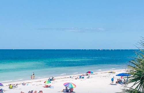 Belleair Beach Condo | 124 m² Condo ∙ 2 bedrooms ∙ 4 guests