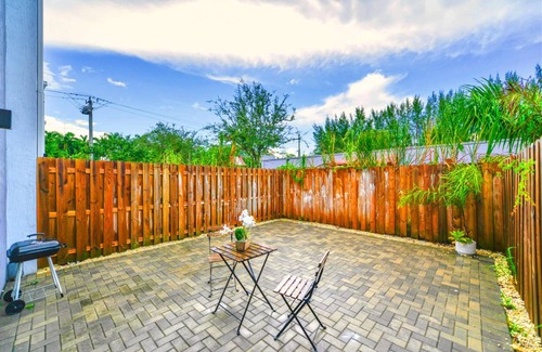 Golden Glades House | 128 m² House ∙ 3 bedrooms ∙ 8 guests