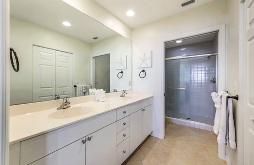 Vanderbilt Beach Condo | 137 m² Condo ∙ 3 bedrooms ∙ 6 guests