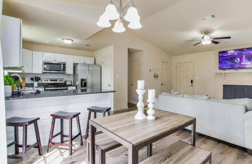 Northwest Pensacola House | 139 m² House ∙ 4 bedrooms ∙ 10 guests